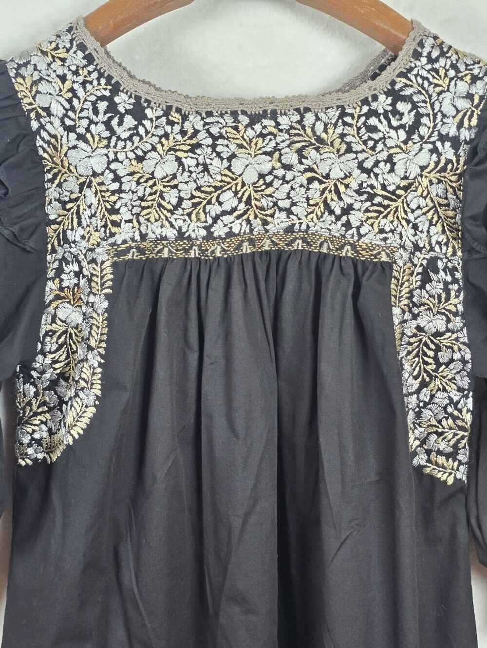 Mi Golondrina Black Floral Embroidered Blouse Sz.M Cotton Peasant Boho Top - Picture 9 of 14